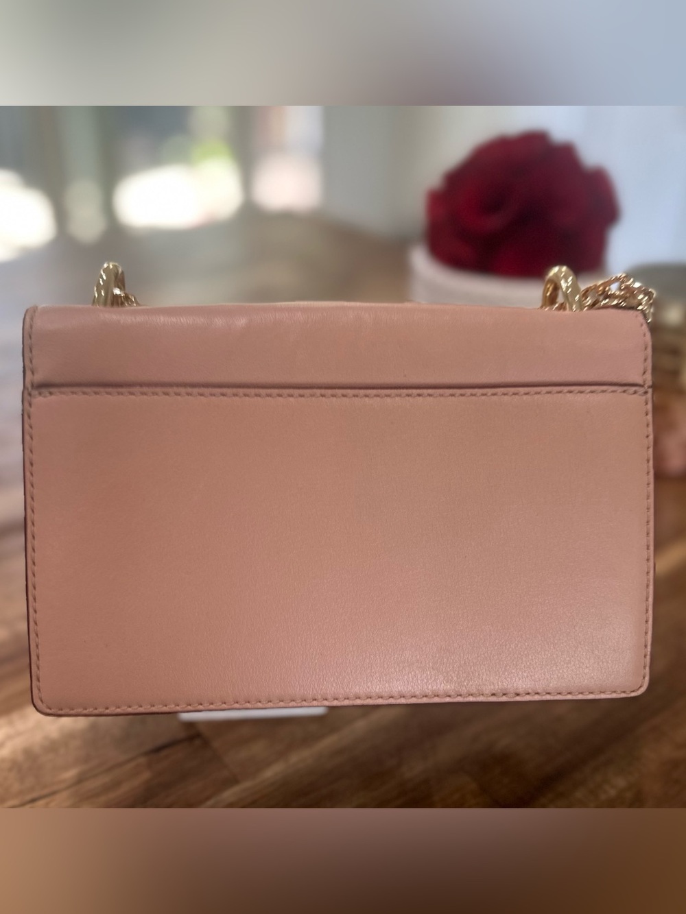 Authentic Marc Jacobs Blush Pink Leather Crossbody with Gold Logo - Picture 5 of 16